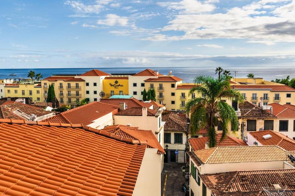 Enjoy The City Center At Fully Equipped 2 Bedroom 5 Min Walk To Beach & Market Funchal  Exterior photo